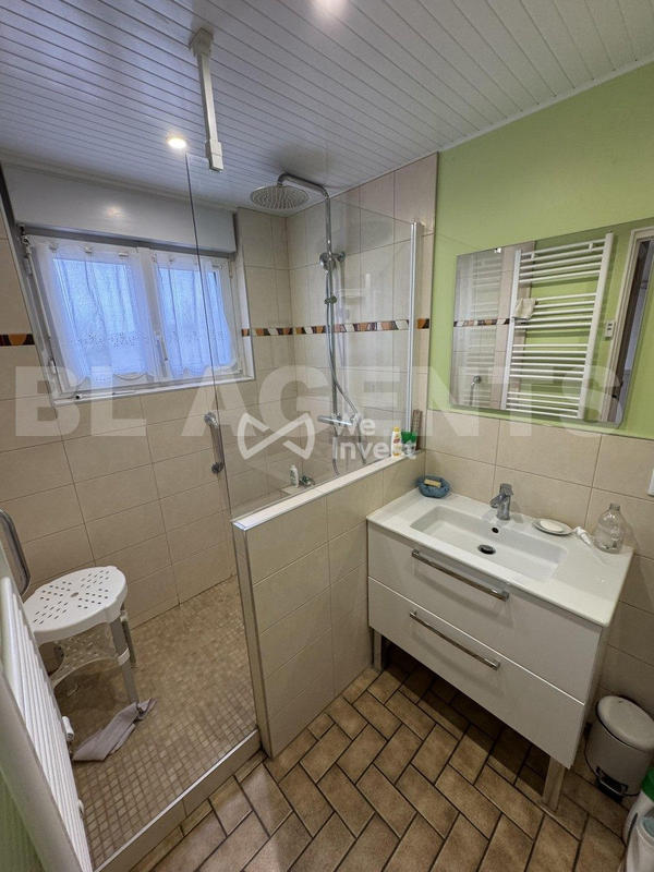 Maison - 98 m² - 6 pièces