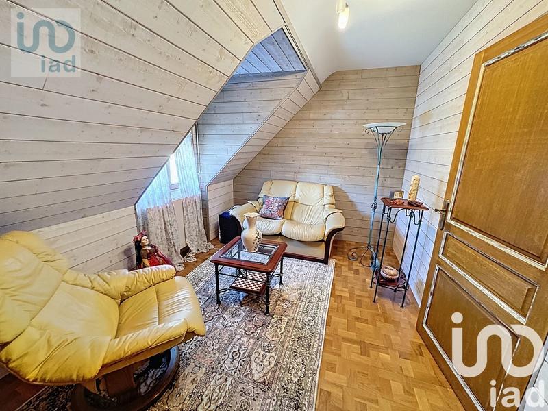 Maison - 185 m² - 8 pièces