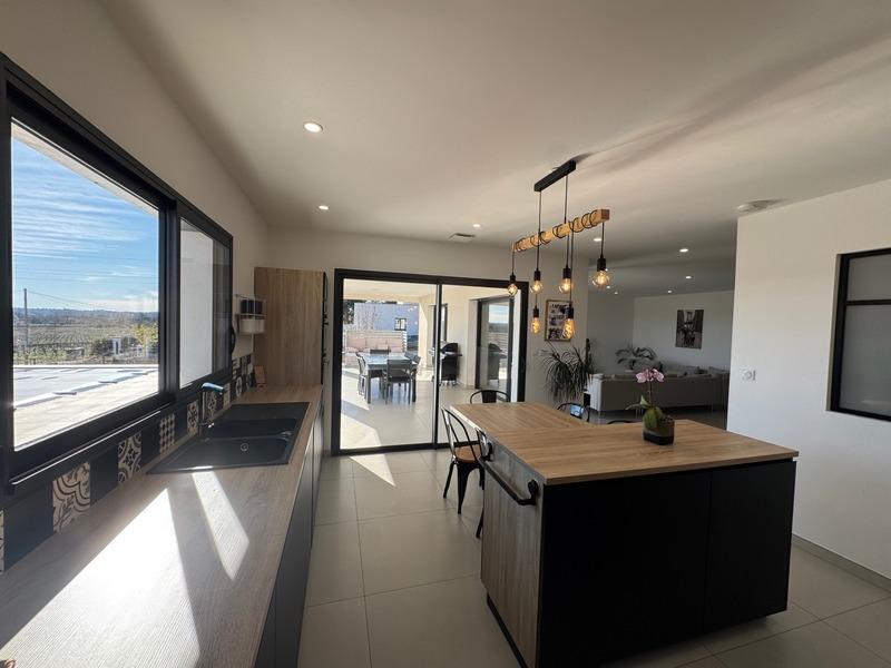 Maison - 185 m² - 7 pièces