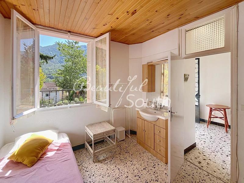 Maison - 200 m² - 9 pièces