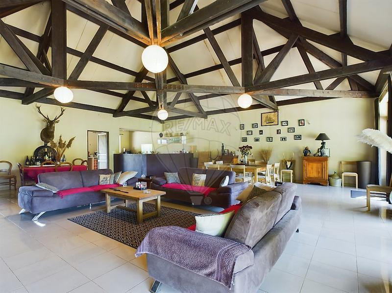 Immeuble - 660 m² - 15 pièces