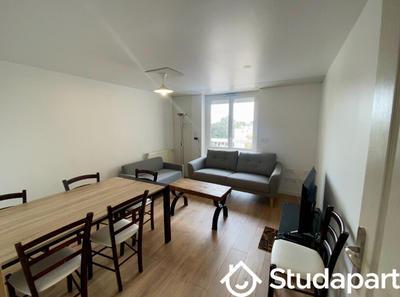 Chambre - 11 m² - 1 pièce