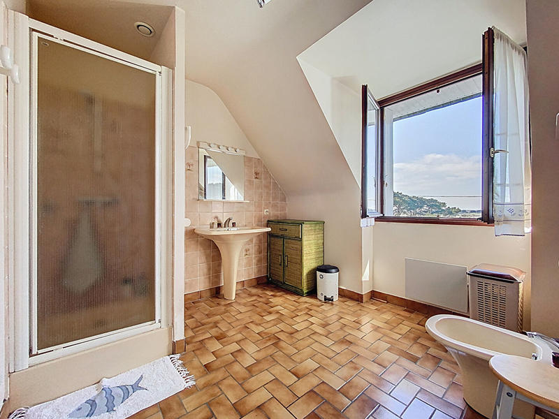 Maison - 127 m² - 5 pièces