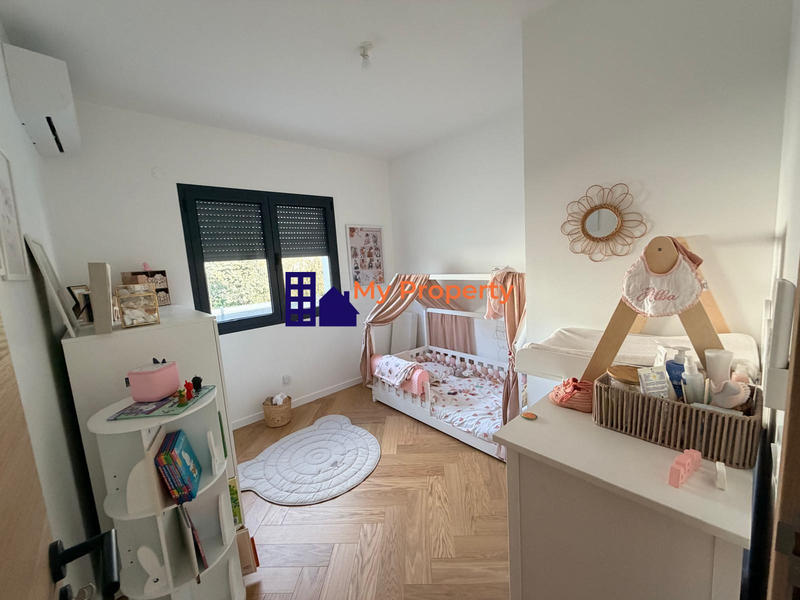 Maison - 110 m² - 6 pièces