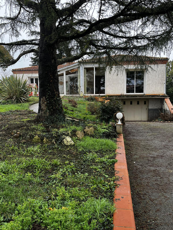 Maison - 144 m² - 9 pièces