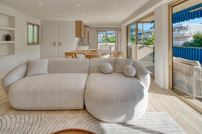 Appartement - 95 m² - 4 pièces