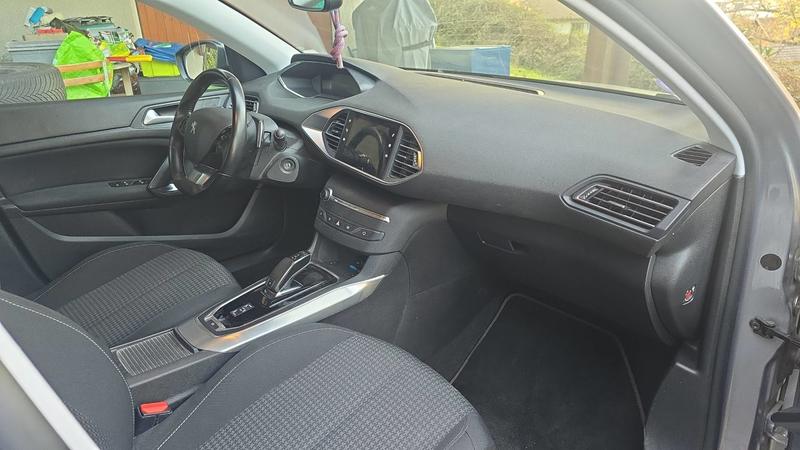 Peugeot 308 Sw II 1.2 PureTech 130 Eat8 Active