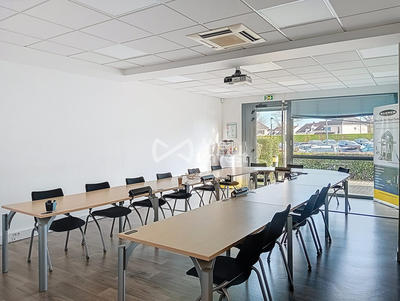 Bureau - 176 m²