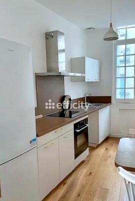 Immeuble - 75 m² - 4 pièces