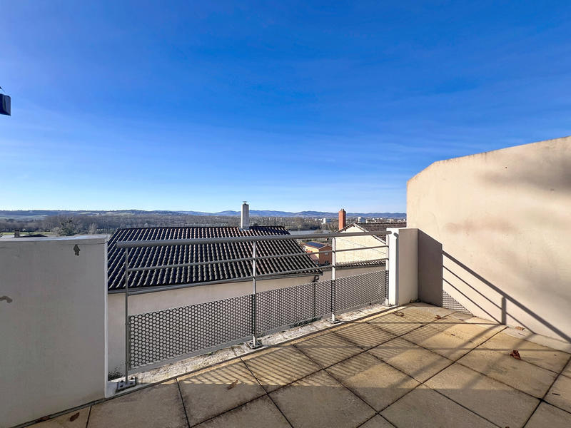 Appartement - 94 m² - 4 pièces