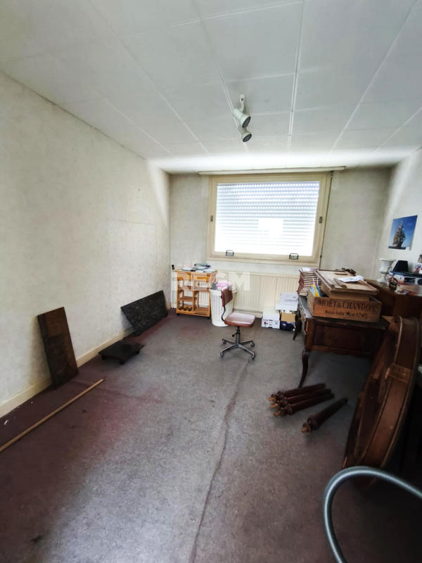 Maison - 200 m² - 7 pièces