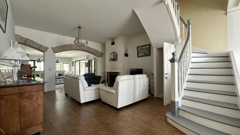 Maison - 190 m² - 7 pièces