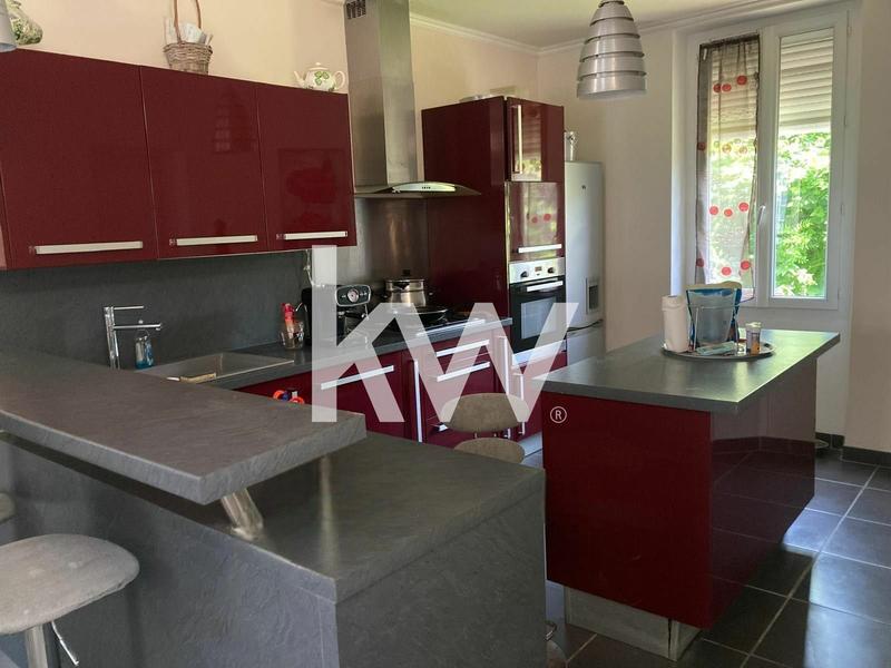 Maison ancienne - 106 m² - 5 pièces