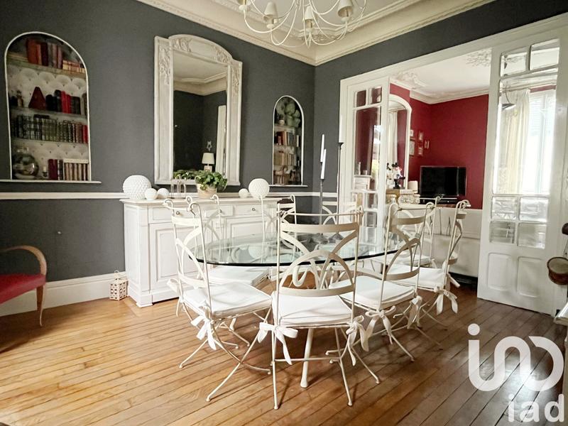 Maison de ville - 304 m² - 9 pièces