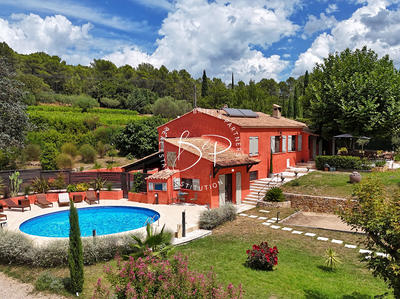 Maison - 140 m² - 6 pièces