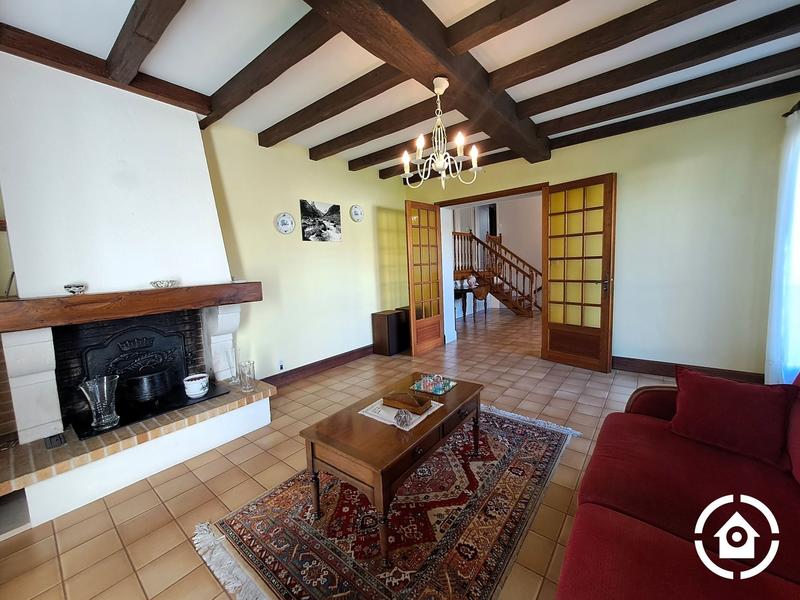 Maison - 111 m² - 6 pièces