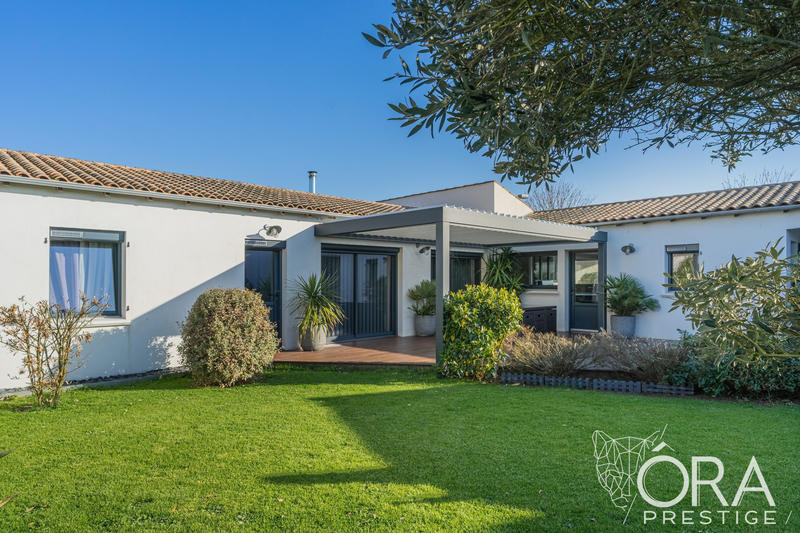 Villa - 179 m² - 6 pièces