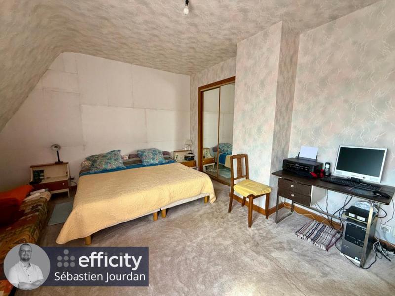 Maison - 144 m² - 7 pièces