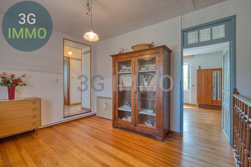 Maison - 200 m² - 6 pièces