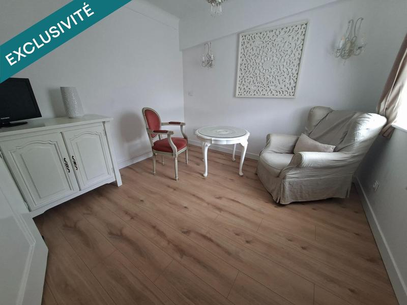 Maison - 180 m² - 8 pièces