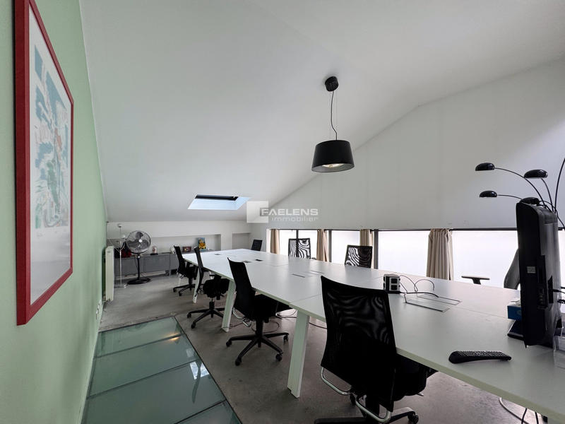 Bureau - 210 m²