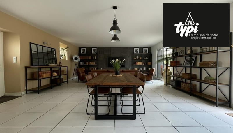 Maison - 180 m² - 7 pièces