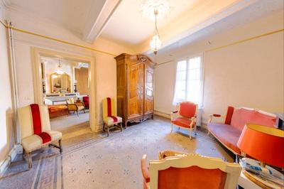 Maison de village - 371 m² - 10 pièces