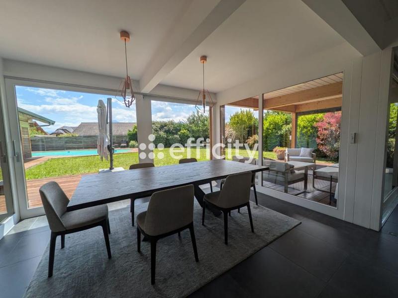 Maison de bois - 200 m² - 5 pièces