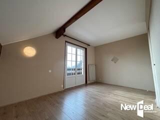 Maison - 230 m² - 7 pièces