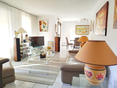 Appartement - 85 m² - 3 pièces