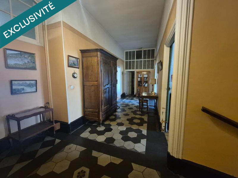 Appartement - 211 m² - 10 pièces