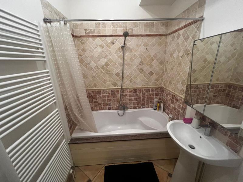 Maison - 315 m² - 10 pièces