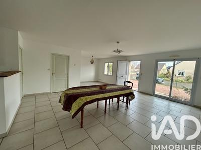 Maison - 98 m² - 4 pièces