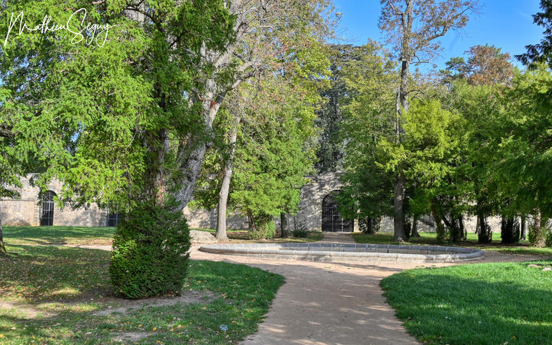 Terrain constructible - 1 200 m²