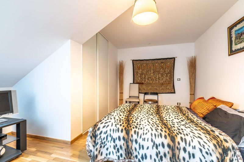 Appartement - 153 m² - 5 pièces