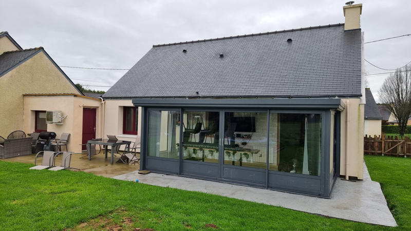 Maison - 90 m² - 5 pièces