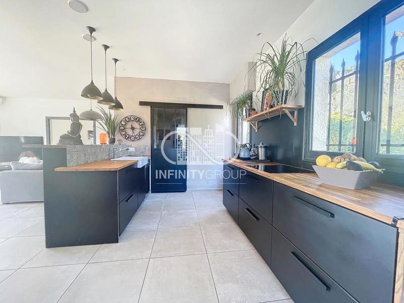 Maison - 160 m² - 6 pièces