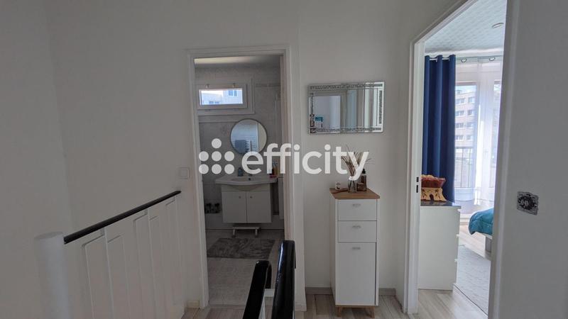 Maison - 85 m² - 5 pièces