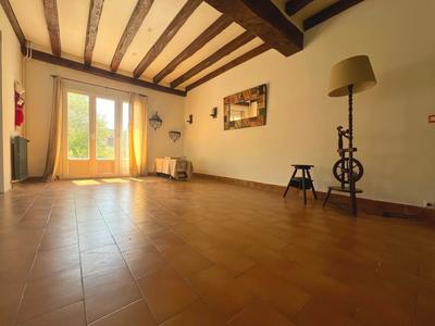 Maison - 280 m² - 8 pièces