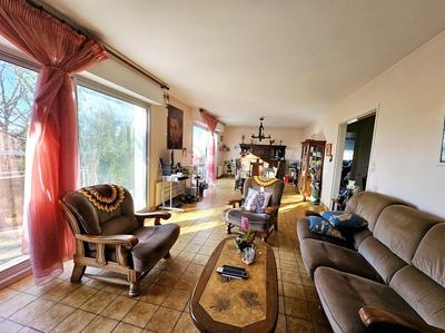 Maison - 122 m² - 6 pièces