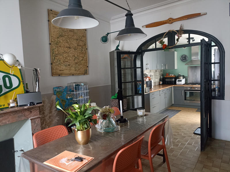 Maison - 143 m² - 6 pièces