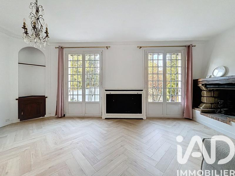 Maison - 99 m² - 5 pièces