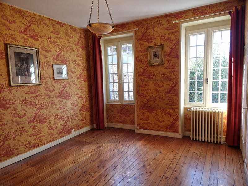 Maison - 340 m² - 12 pièces