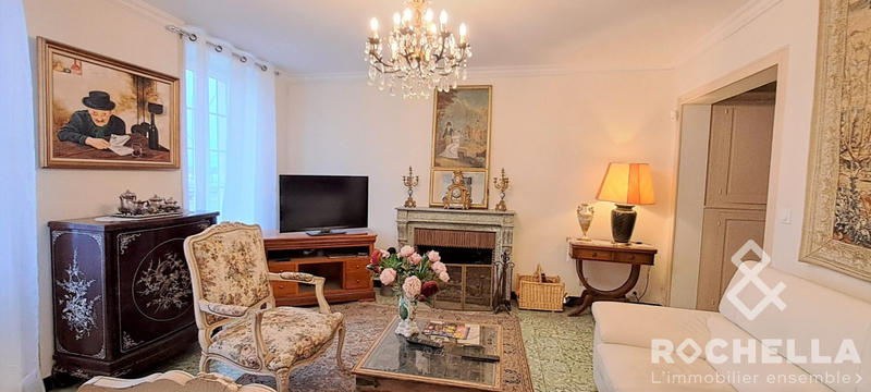 Maison ancienne - 250 m² - 8 pièces