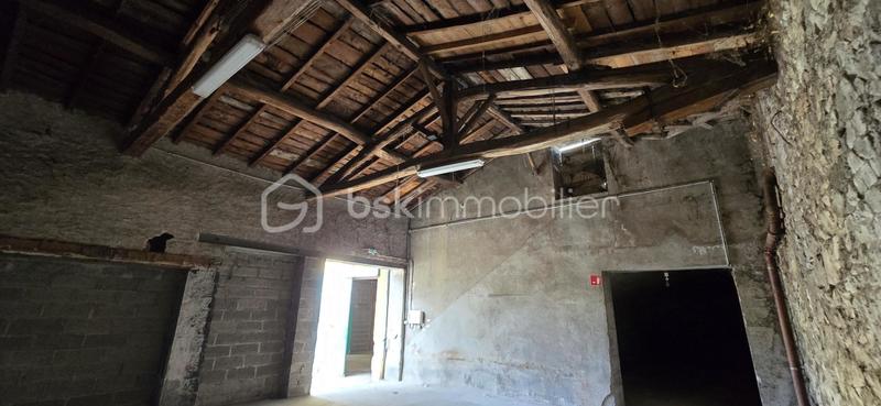 Immeuble - 115 m² - 1 pièce