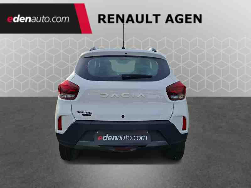 Dacia Spring Essential -23b