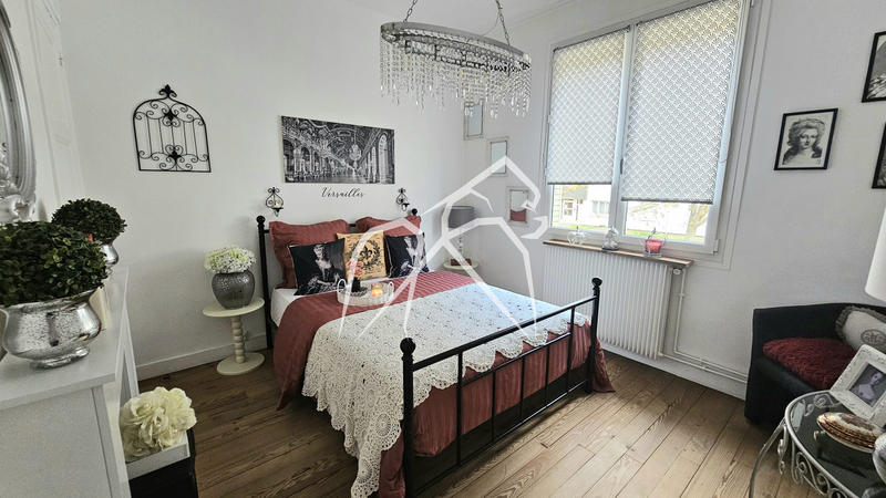 Maison - 148 m² - 8 pièces