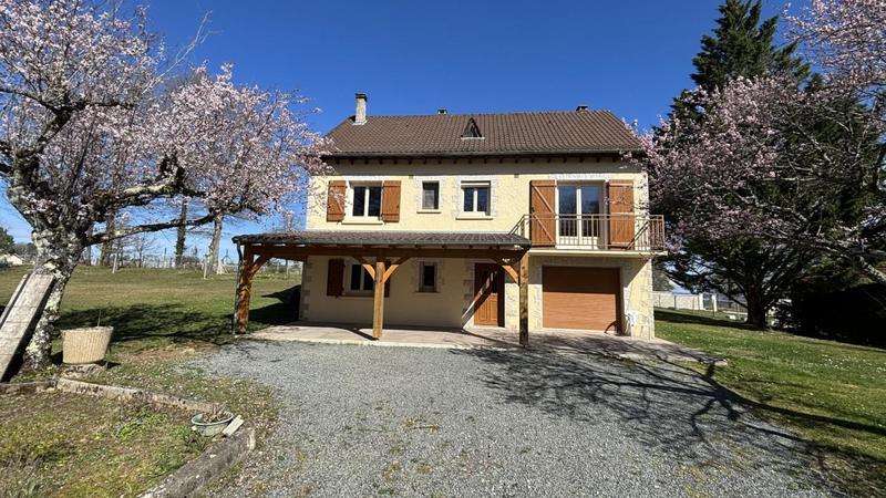 Maison - 122 m² - 5 pièces