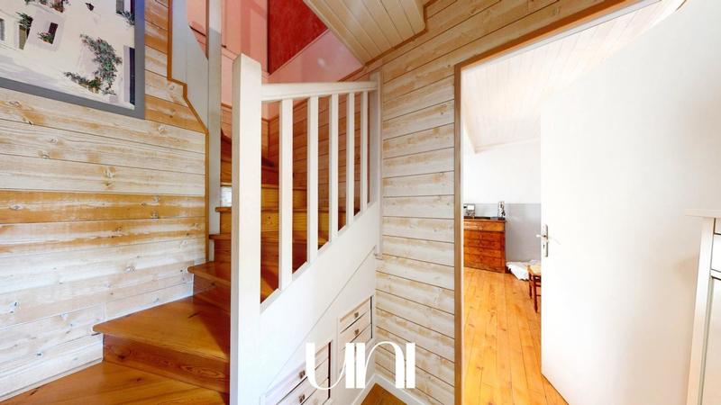 Maison - 140 m² - 7 pièces