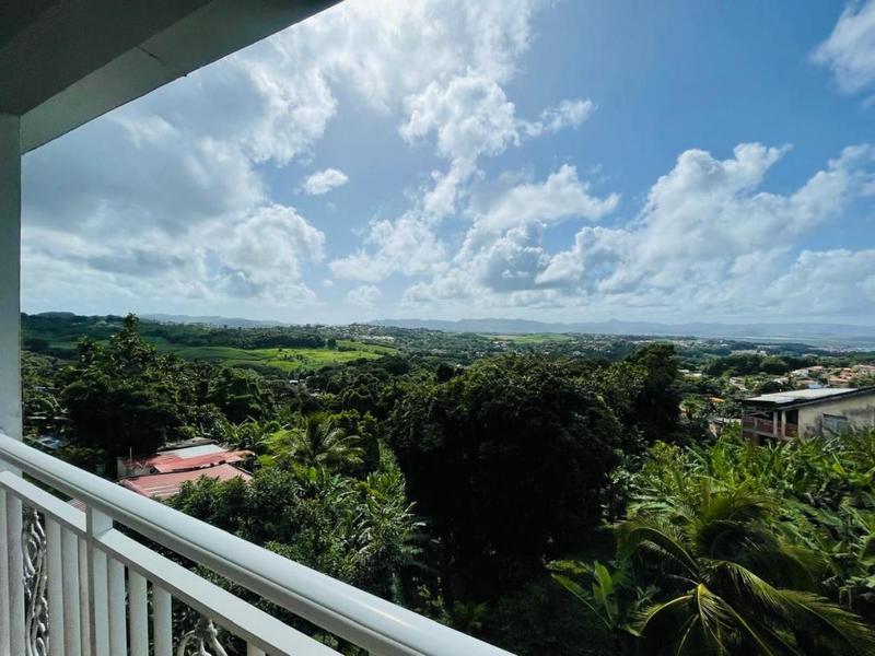 Maison - 360 m² - 10 pièces